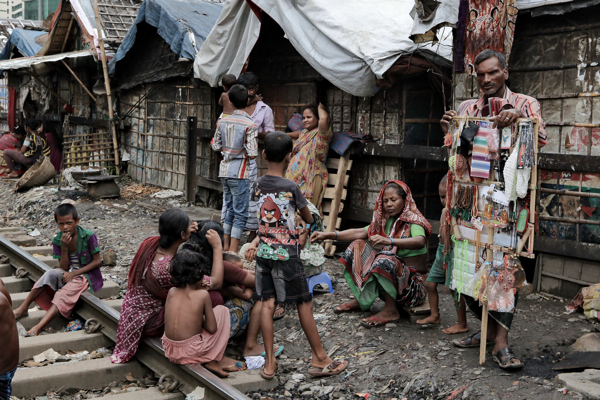 印度----铁道边的贫民窟 - 浙江摄影站 - 环球数码网